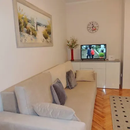 Appartement Mirjana Brostolade *